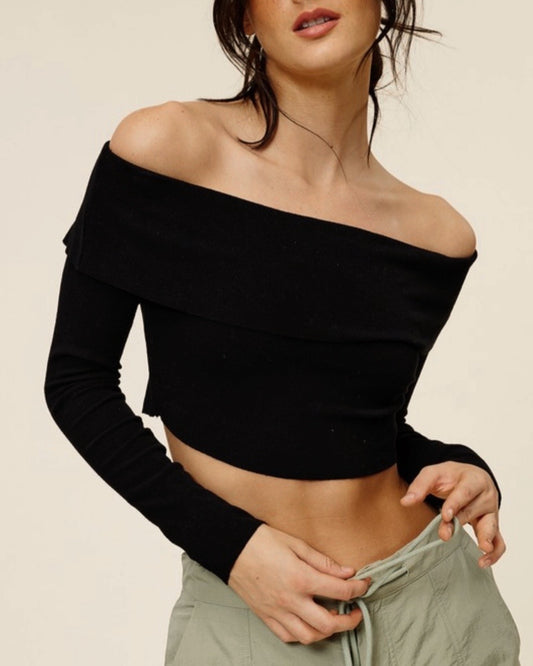 COLD SHOULDER CROP